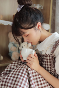 亚洲精品亚洲人成在线观看